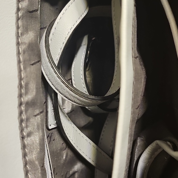 Simply Vera Vera Wang Faux Leather Baby Blue Satchel Crossbody with Poly Lining - Picture 6 of 8